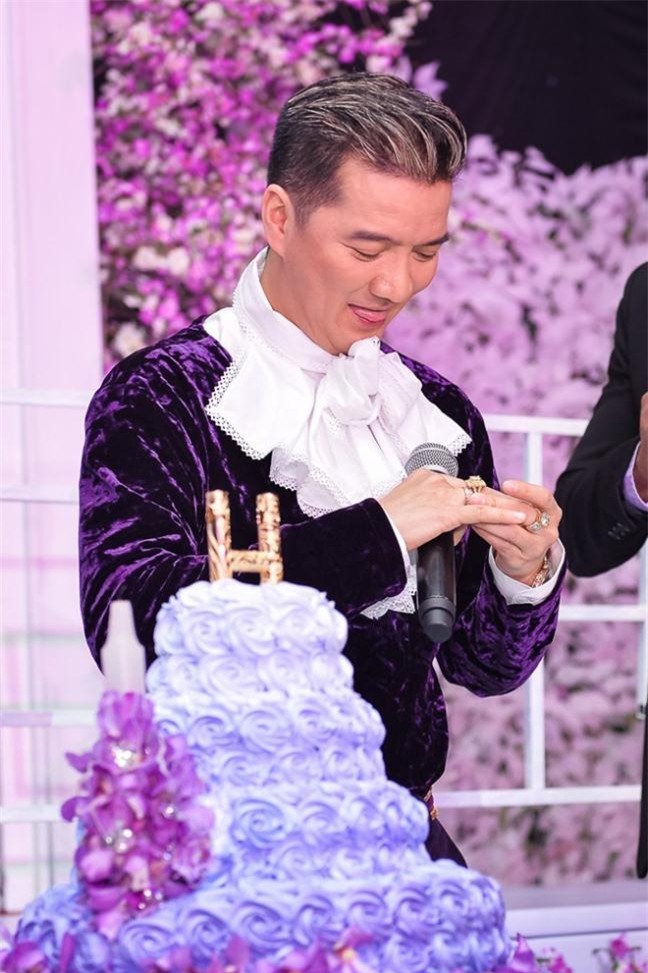 fan giat minh voi so thich dien do nu cua sao nam - 15