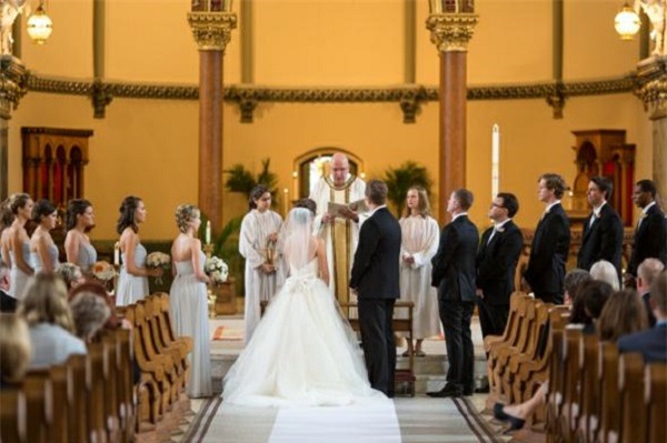 Sốc với món quà trên cả tưởng tượng nhân dịp kỉ niệm 5 năm ngày cưới của chồng - Ảnh 2.