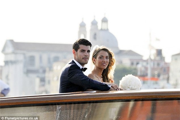 Morata đi thuyền trong lễ cưới đẹp như cổ tích ở Venice - Ảnh 4.