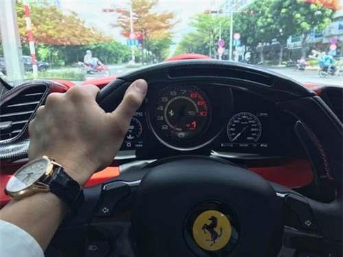 Anh em ghen tị Cường Đôla vì loạt đồng hồ đắt đỏ hơn cả siêu xe - 11