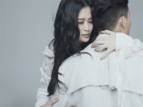 Ông Cao Thắng, Đông Nhi, ca sĩ đông nhi, anh tú, sao việt