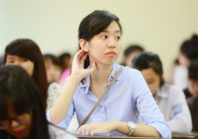 Van phat de thi THPT quoc gia cho thi sinh vang mat hinh anh 1