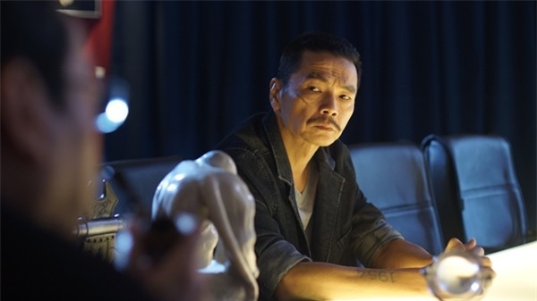 thi ra, luong "bong" (nguoi phan xu) moi la soai ca "khong goc chet" cua phim truyen hinh viet - 2