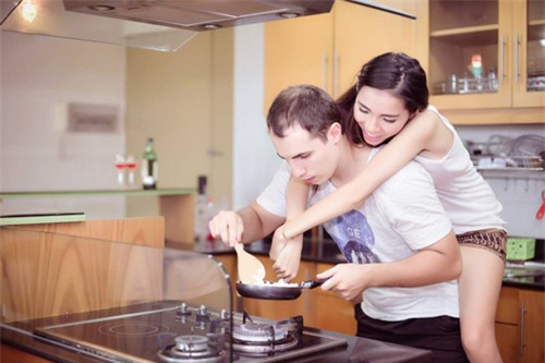 gap co gai vua xinh, vua giau van den "ban muon hen ho" kiem chong - 6