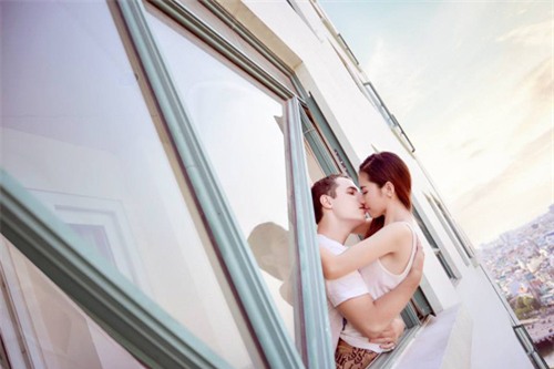 gap co gai vua xinh, vua giau van den "ban muon hen ho" kiem chong - 8