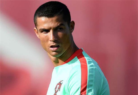 Real chính thức lên tiếng vụ Ronaldo trốn thuế - Ảnh 1.