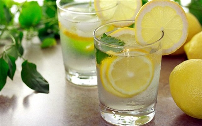 nước chanh,uống nước chanh,hệ tiêu hóa,giảm cân nhanh