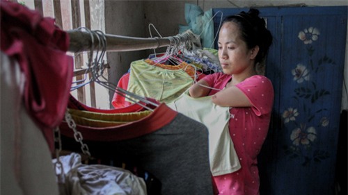 su manh me cua nguoi phu nu cham con bang... chan! - 6