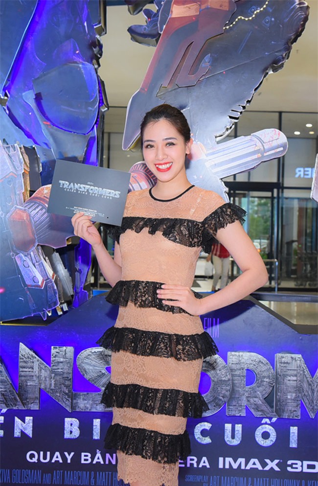 thoi trang sao viet xau: phi thanh van goi cam den nhuc mat - 4