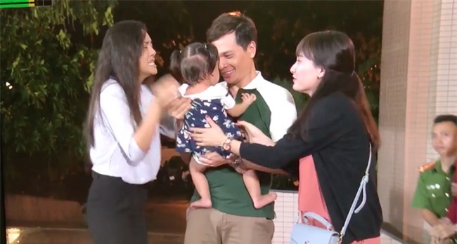 Bị chê làm phim đầu voi đuôi chuột, Sống chung với mẹ chồng quay thêm cảnh trả con gái bị bắt cóc cho Trang? - Ảnh 7.