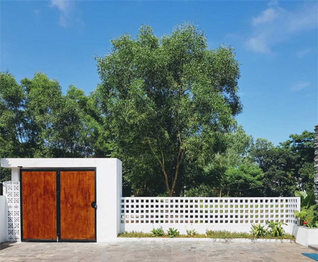 bao tay het loi khen nha cap 4 doc dao o quang binh hinh anh 12