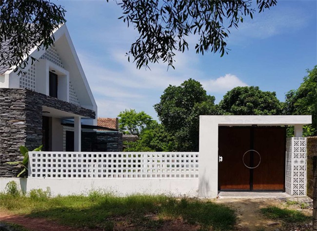 bao tay het loi khen nha cap 4 doc dao o quang binh hinh anh 5