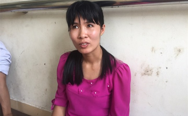 Người vợ kể lại phút bị 2 tên cướp đâm, cướp túi xách khi ngủ trong xe tải