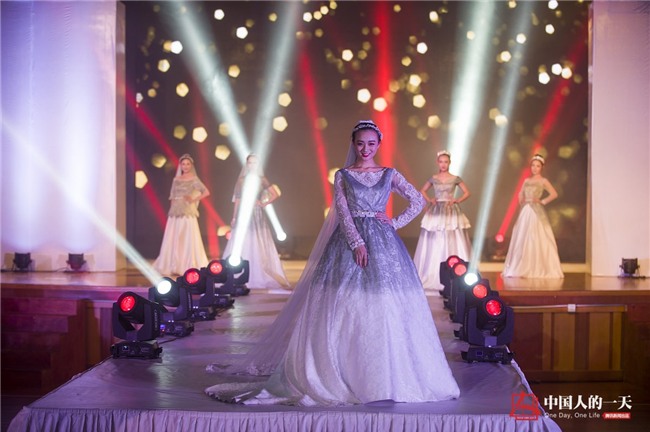 choang ngop voi ngoi truong co nhieu gai xinh nhat trung quoc hinh anh 11