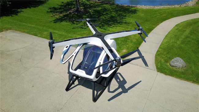 Workhorse SureFly - may bay ca nhan gia ngang sieu xe Audi R8 hinh anh 7