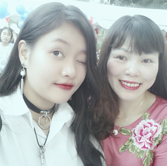 Nữ sinh Hà Nội cõng bạn đi thi, leo 5 tầng lầu: Thấu cảm xảy ra trong từng khoảnh khắc cuộc sống! - Ảnh 7.