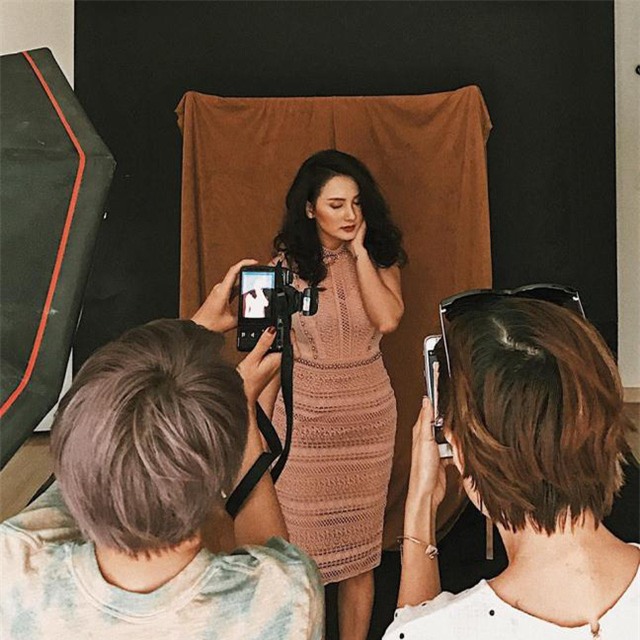 Bảo Thanh trong một buổi chụp hình cho thương hiệu thời trang.