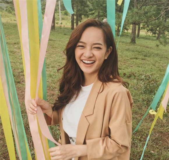 sao việt, kaity nguyễn, kaity nguyễn thi tốt nghiệp, kaity nguyễn không đi thi tốt nghiệp