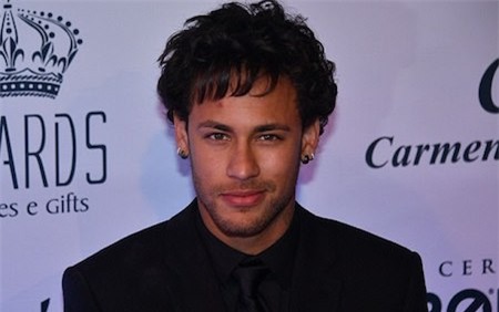 Neymar vừa tham gia một sự kiện từ thiện tại quê nhà