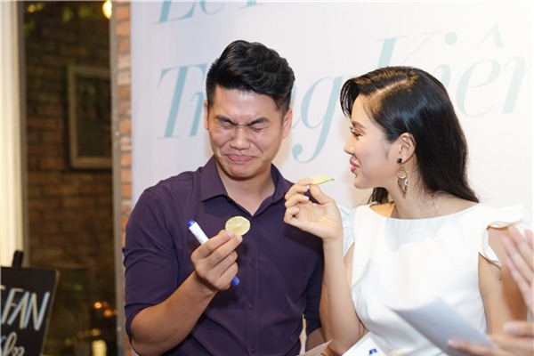 Hình ảnh ngọt ngào của Lê Phương và bạn trai phi công - Tin sao Viet - Tin tuc sao Viet - Scandal sao Viet - Tin tuc cua Sao - Tin cua Sao