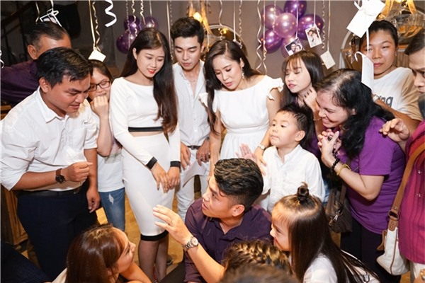 Hình ảnh ngọt ngào của Lê Phương và bạn trai phi công - Tin sao Viet - Tin tuc sao Viet - Scandal sao Viet - Tin tuc cua Sao - Tin cua Sao