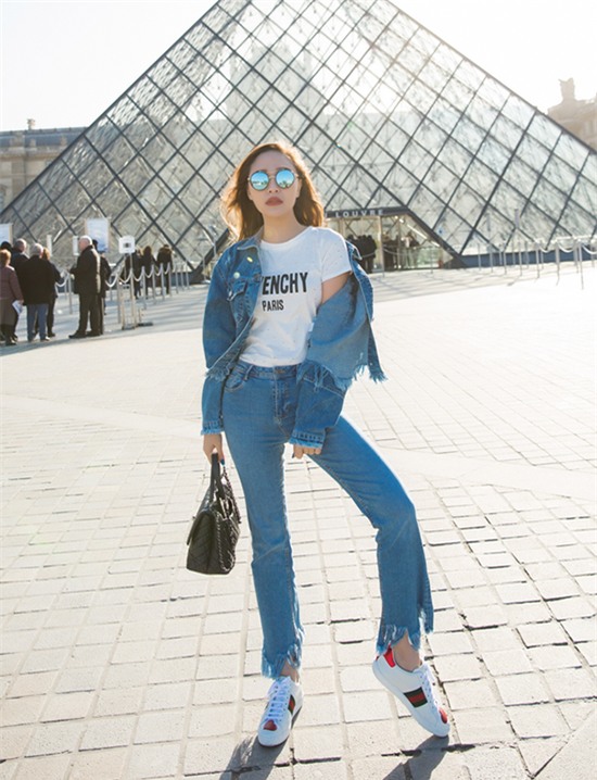 Chỉ là áo phông thôi mà sao Việt cũng chịu chi đến cả chục triệu đồng - Ảnh 28.