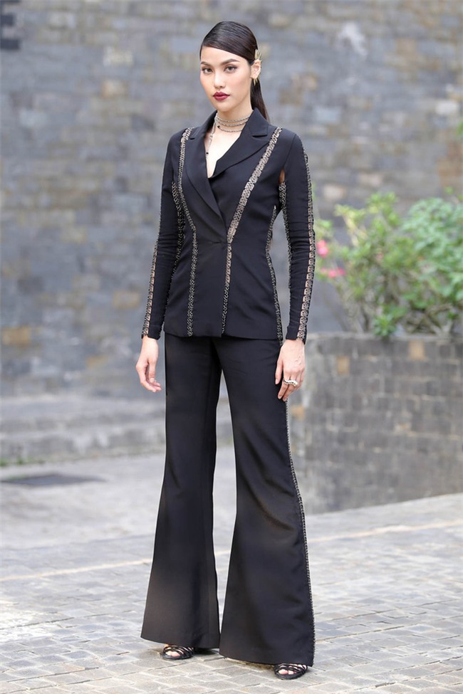 Nói gì thì nói nhưng makeup của Lan Khuê và Hoàng Thùy trong tập 3 The Face có vấn đề thật - Ảnh 7.