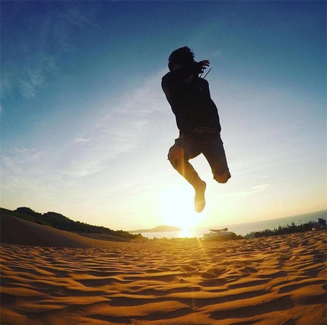 Ngẩn ngơ trước 5 đồi cát đẹp mê hồn ở miền Trung, nhìn thôi đã yêu luôn rồi - Ảnh 1.