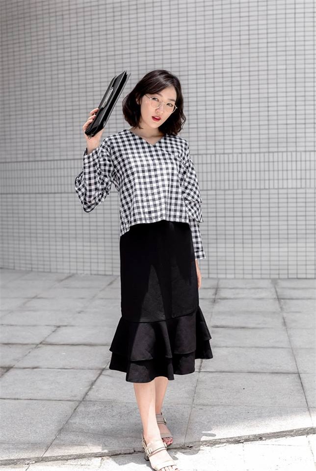 Nhanh tay sắm ngay váy áo kẻ caro bởi hè năm nay đi đến đâu cũng thấy đấy nhé! - Ảnh 21.