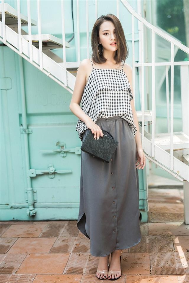 Nhanh tay sắm ngay váy áo kẻ caro bởi hè năm nay đi đến đâu cũng thấy đấy nhé! - Ảnh 8.