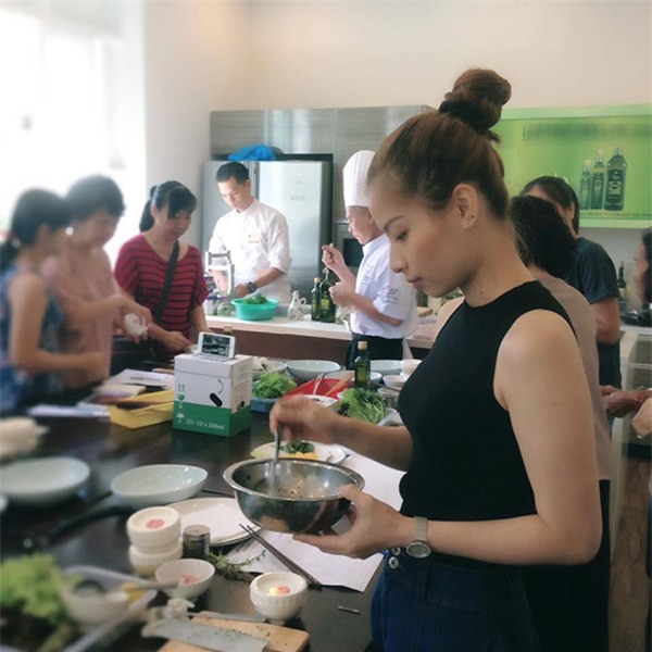 me 2 con bo viec mo quan com, mach cach lam bo uot chay toi kieu ha noi cuc hot - 1