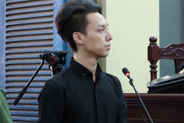 nhung tinh tiet lan dau tien xuat hien trong vu an hoa hau phuong nga - 1