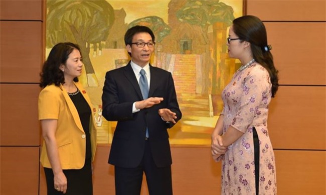 Pho thu tuong Vu Duc Dam: 'Khong bo bien che voi giao vien' hinh anh 1