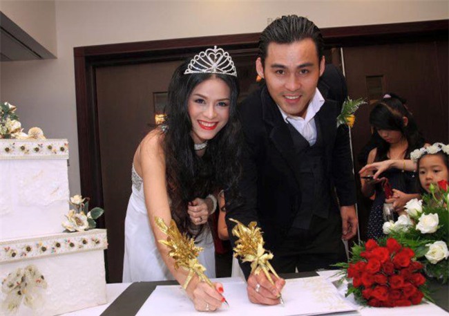 Vo Viet Anh phan ung sau vu lum xum tin nhan tu dien thoai Bao Thanh hinh anh 3