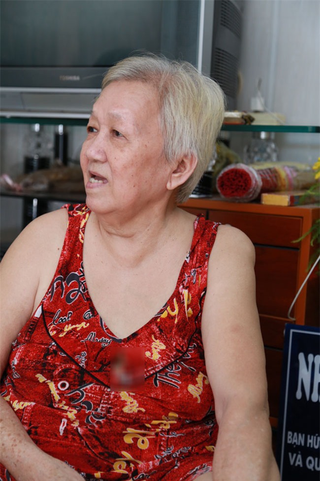 tinh yeu “chi - em” xuyen the ky cua ong lao mu va nguoi vo rong ruoi tu nhung ngay via he - 2