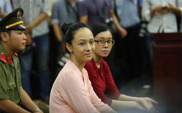 Cũng là kẻ thứ 3 và cặp đại gia, tại sao Phương Nga không bị các ‘mẹ bỉm sữa’ lên án? - Ảnh 2.