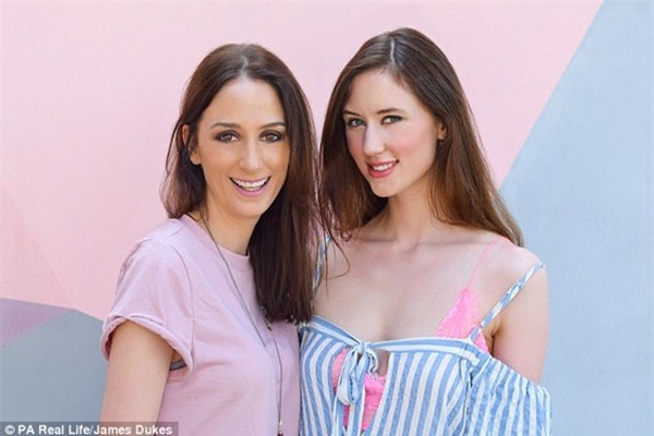 Nữ nhà sản xuất truyền hình thoát khỏi ung thư trực tràng nhờ phát hiện triệu chứng kịp thời - Ảnh 3.