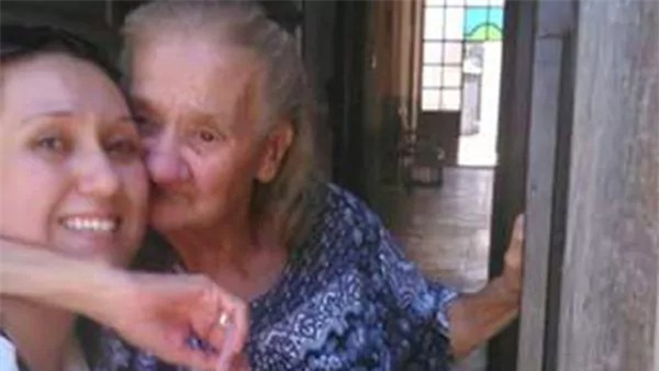 Sống với nỗi buồn mất mẹ, ngày gặp lại, người con gái phát hiện sự thật khủng khiếp được chôn giấu suốt 54 năm - Ảnh 3.