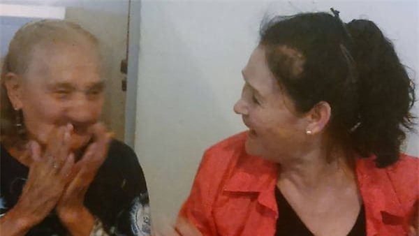 Sống với nỗi buồn mất mẹ, ngày gặp lại, người con gái phát hiện sự thật khủng khiếp được chôn giấu suốt 54 năm - Ảnh 5.