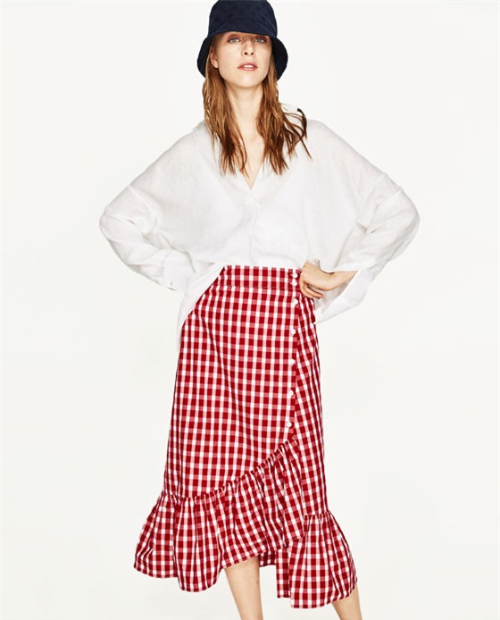 Tranh thủ Zara đang sale mà lùng ngay mấy món đồ ruột này của sao Việt - Ảnh 26.