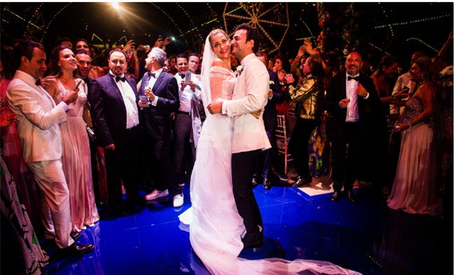 Bữa tiệc kiều nữ - đại gia ai cũng xinh như hoa hậu và sang chảnh tuyệt đối ở đám cưới thực mà như mơ - Ảnh 18.