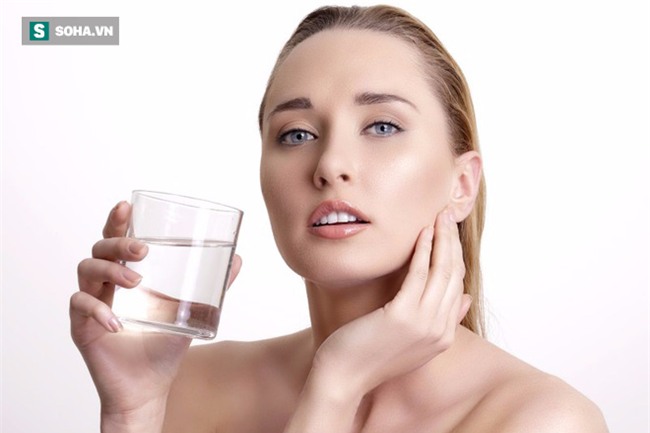 Kiêng trà, cà phê, chỉ uống nước tinh khiết, 10 điều kỳ diệu này sẽ đến với cơ thể bạn - Ảnh 4.