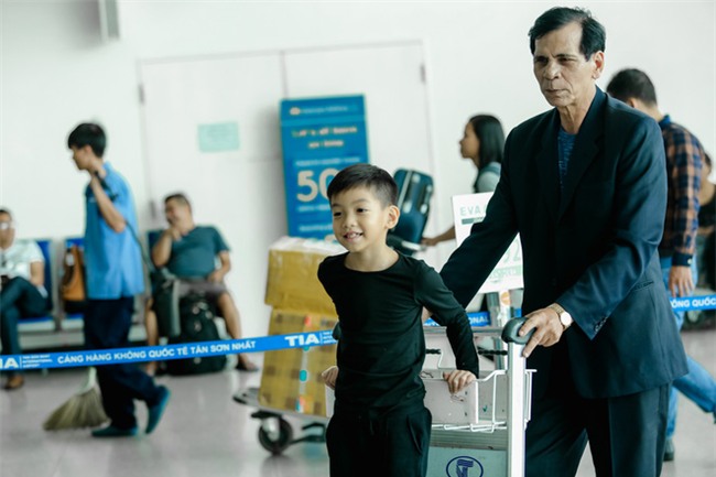 Hồ Ngọc Hà âu yếm Subeo, cùng cả gia đình đi lưu diễn tại Mỹ - Ảnh 8.