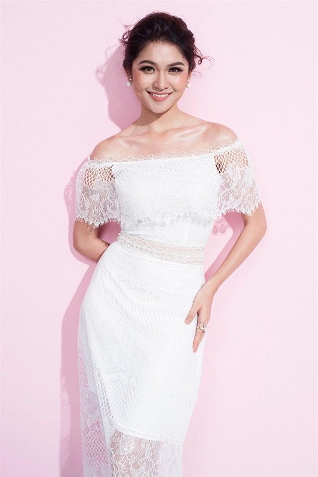 a hau thuy dung mach kheo cach mac vay ren goi cam ma van thanh lich - 6