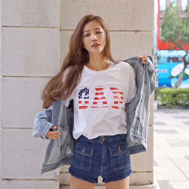 Chăm bôi kem chống nắng nên người phụ nữ này luôn đẹp như gái đôi mươi dù đã 41 tuổi!  - Ảnh 12.