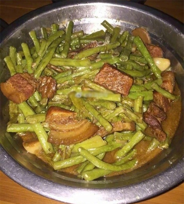 biet chau dan ban trai ve que, ba lam mam com day, khong ngo chang trai chang dung dua - 4