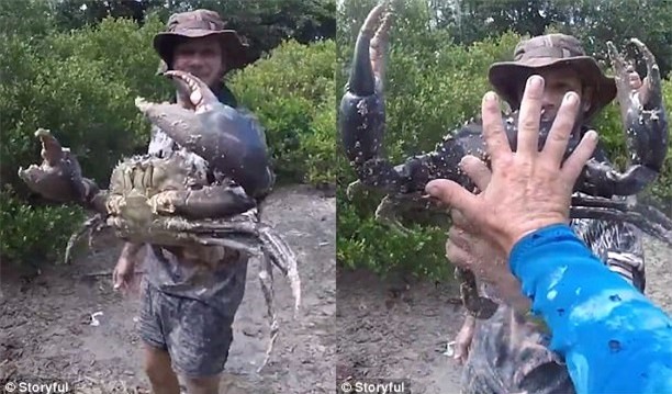 Liều mình chui vào lỗ sâu dưới mặt đất, người đàn ông lôi ra thứ khiến ai cũng giật mình - Ảnh 5.