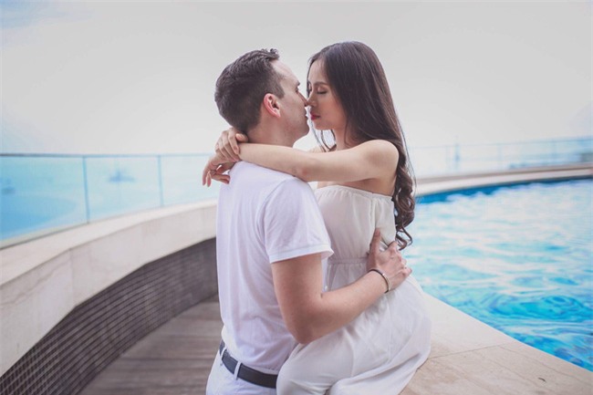 Những cô dâu Việt tốt số khi vừa lấy được chồng Tây đẹp trai vừa được chiều chuộng hết cỡ - Ảnh 8.