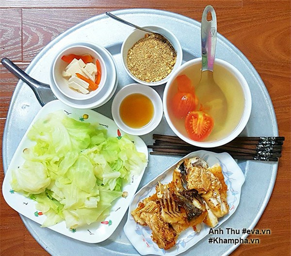 me u41 o cu 2 thang van ngay lam 2 bua lam com thinh soan dai chong con chang can giup viec - 12