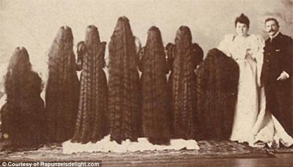 cuoc doi bi hai cua 7 chi em co mai toc dai duoc menh danh la '7 ky quan the gioi' - 2